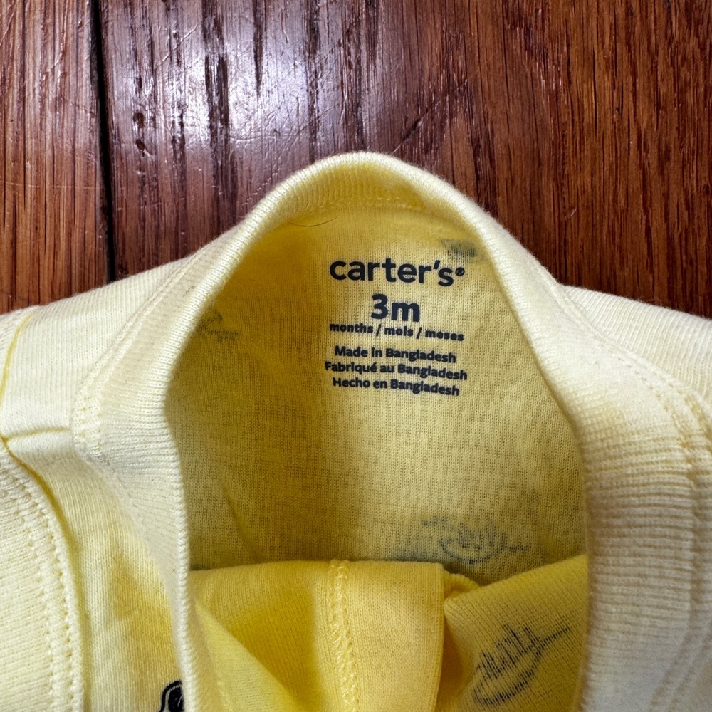 NWT NEW CARTER’S Yellow Baby Romper w Sunglasses Print SZ 3 months Snap Crotch - Picture 3 of 7
